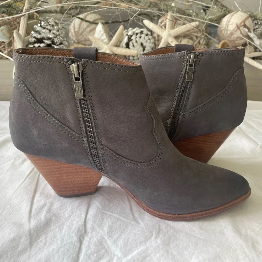 FRYE REINA WESTERN GREY BOOTIE SIZE 8.5